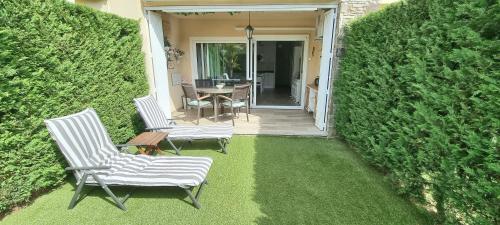 tuin, VIDABRAVA Sagaro garden, Jardin privado, piscina, 150 m playa in S'Agaro tuin, VIDABRAVA Sagaro garden, Jardin privado, piscina, 150 m playa in S'Agaro