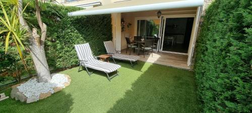 tuin, VIDABRAVA Sagaro garden, Jardin privado, piscina, 150 m playa in S'Agaro tuin, VIDABRAVA Sagaro garden, Jardin privado, piscina, 150 m playa in S'Agaro