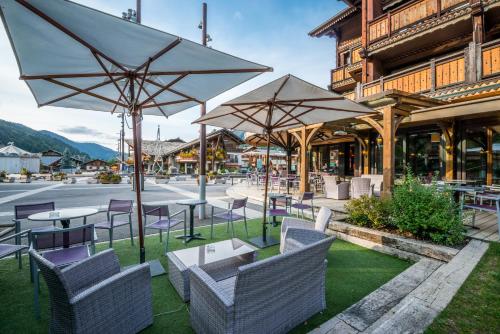 Hotel Le Samoyede in Morzine City Center Hotel Le Samoyede in Morzine City Center
