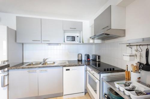 Kitchen, Les Terrasses de Louise in Talence Kitchen, Les Terrasses de Louise in Talence