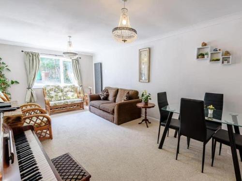 Forest side cottage in 老貝斯福德 Forest side cottage in 老貝斯福德