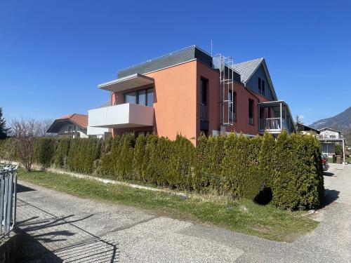 Exterior view, Burgblick Villach Haus FUX-immo, 10min zum Skifahren, 10 min zum See, rundherum Wandern und Radeln in Kumitz Exterior view, Burgblick Villach Haus FUX-immo, 10min zum Skifahren, 10 min zum See, rundherum Wandern und Radeln in Kumitz