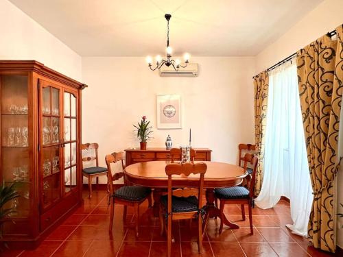 Casa Rosado típica portuguesa (Casa Rosado tipica portuguesa) in Barao de Sao Joao Casa Rosado típica portuguesa (Casa Rosado tipica portuguesa) in Barao de Sao Joao