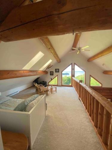 Privacy @ Bras d’Or Lake Eagle House Chalet in Saint Peter's (NS) Privacy @ Bras d’Or Lake Eagle House Chalet in Saint Peter's (NS)