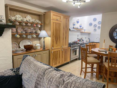 Konyha, Bayview Holiday Home No 39 by Trident Holiday Homes in Dunmore East Konyha, Bayview Holiday Home No 39 by Trident Holiday Homes in Dunmore East