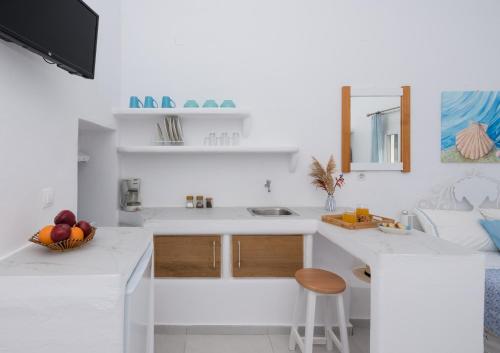 Sarantis Suites & Apartments in Мілос Sarantis Suites & Apartments in Мілос