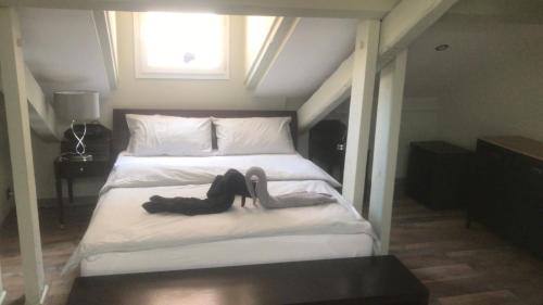 Luxury 2-floor Flat (95 sqm) near Hotel Martinez