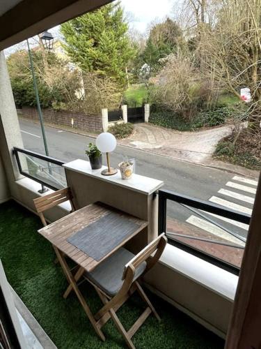 Appartement / Studio avec Balcon in Bougival Appartement / Studio avec Balcon in Bougival