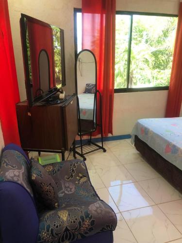 Hideaway Resort in San Remigio Hideaway Resort in San Remigio
