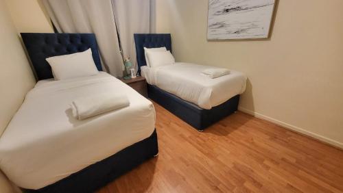 Garland Lovely House with Garden, Watford