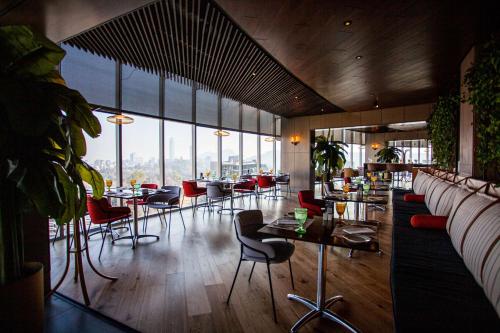 Ristorante, DoubleTree by Hilton Santiago Kennedy in Santiago del Cile Ristorante, DoubleTree by Hilton Santiago Kennedy in Santiago del Cile