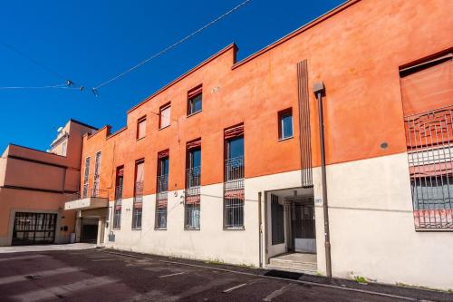 AB Plus- via dello Scalo 10 Klimt