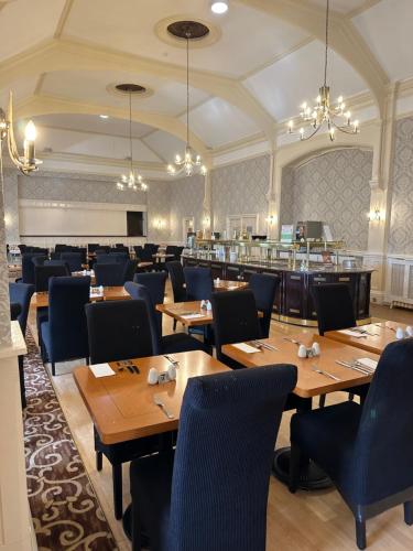 Restaurant, The Clifton Hotel Scarborough in Scarborough Restaurant, The Clifton Hotel Scarborough in Scarborough