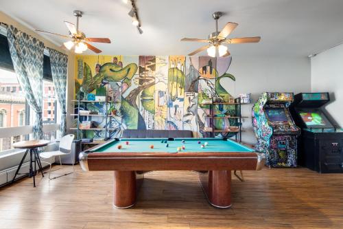 Recreational facilities, HI San Diego Downtown Hostel near San Diego Convention Center Recreational facilities, HI San Diego Downtown Hostel near San Diego Convention Center
