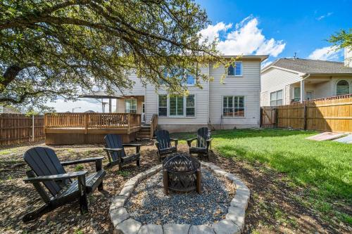 Epic Austin Getaway Gym Yoga Yard Bbq Games Wifi