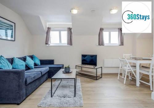 Luxury 1 Bedroom Apartment 06 with Parking in Maidenhead by 360stays in Мейдънхед Luxury 1 Bedroom Apartment 06 with Parking in Maidenhead by 360stays in Мейдънхед