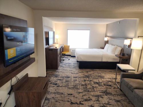 La Quinta Inn & Suites by Wyndham Milwaukee SW New Berlin in New Berlin La Quinta Inn & Suites by Wyndham Milwaukee SW New Berlin in New Berlin