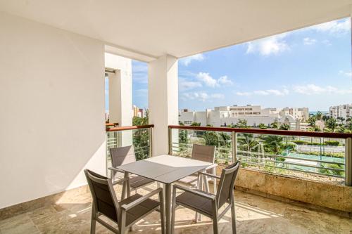 La Amada PH03M Estudio Torre E