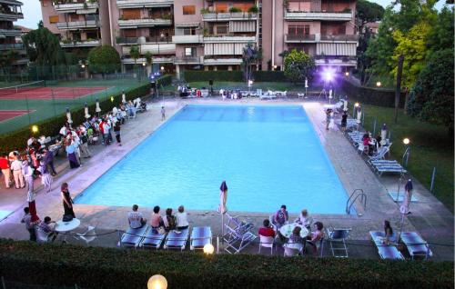 Swimming pool, Stunning Apartment In Roma With Wifi in Rome Swimming pool, Stunning Apartment In Roma With Wifi in Rome