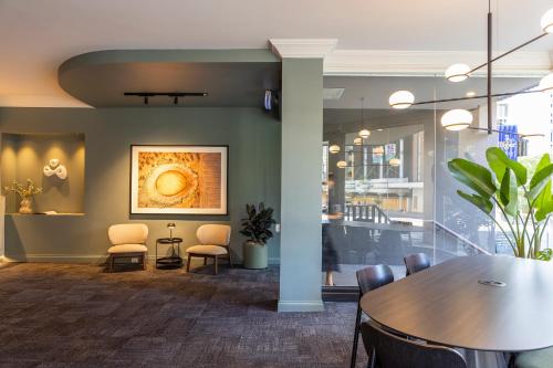 Lobby, Pensione Hotel Perth in Perth Lobby, Pensione Hotel Perth in Perth