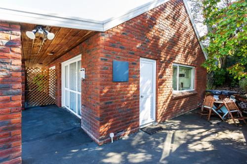 Facilities, Studio Apartment Superking or Twin in West Dunedin Facilities, Studio Apartment Superking or Twin in West Dunedin