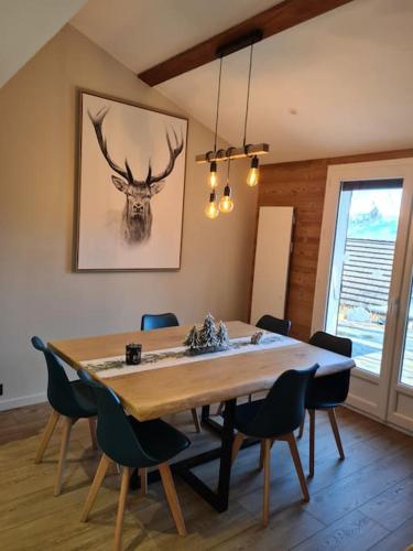 Chalet Le Parc de Latour, au pied de la montagne in 拉圖爾卡羅爾 Chalet Le Parc de Latour, au pied de la montagne in 拉圖爾卡羅爾