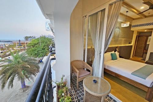 Balcony/terrace, Sea Gadabout - Seaside Stays in Pondicherry Balcony/terrace, Sea Gadabout - Seaside Stays in Pondicherry