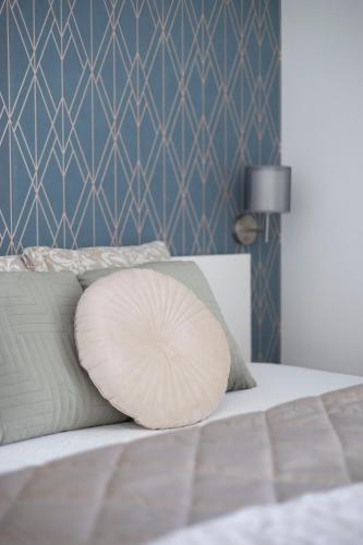 Deluxe Central Grand Residence w/ 5 BEDRMS