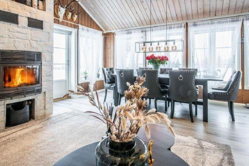设施服务, A wonderful estate of two houses for all seasons! in 特利西尔 设施服务, A wonderful estate of two houses for all seasons! in 特利西尔