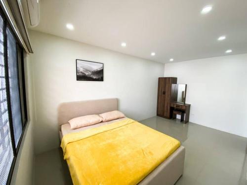 New Big Cozy Affordable 3 Bedroom House