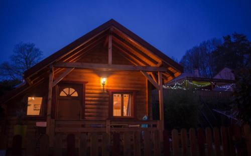 Le petit chalet jurassien in Sampans Le petit chalet jurassien in Sampans