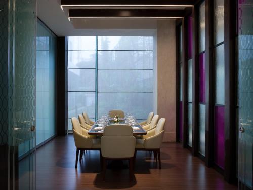 Eten en drinken, Crowne Plaza Bandung By IHG near Museum of The Asian-African Conference Eten en drinken, Crowne Plaza Bandung By IHG near Museum of The Asian-African Conference