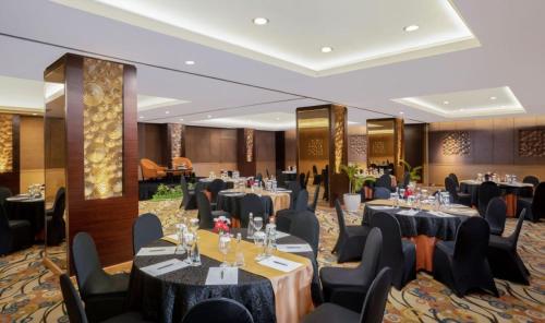 Sala de reunió / Saló de ball, Hotel Ciputra Semarang managed by Swiss-Belhotel International in Semarang Sala de reunió / Saló de ball, Hotel Ciputra Semarang managed by Swiss-Belhotel International in Semarang
