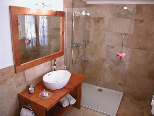 Fürdőszoba, Appartement Huebgut in Bruck an der Glocknerstrasse Fürdőszoba, Appartement Huebgut in Bruck an der Glocknerstrasse
