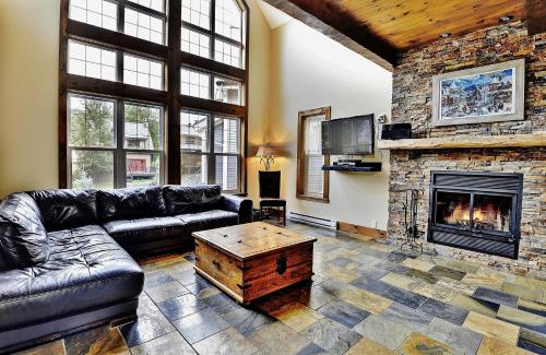 Chalet 9012 Chemin des Alpages by Les Chalets Alpins in Stoneham (QC) Chalet 9012 Chemin des Alpages by Les Chalets Alpins in Stoneham (QC)