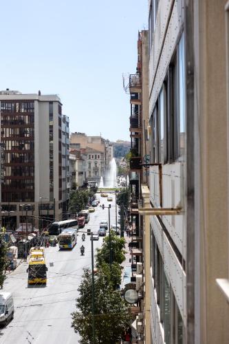 Acropolis View 4-BD Central Apartment