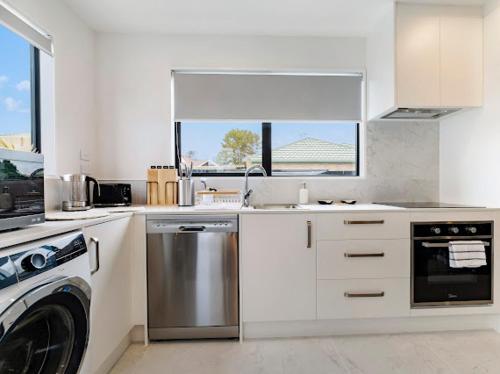 Entire Brand New Home in لينوود Entire Brand New Home in لينوود