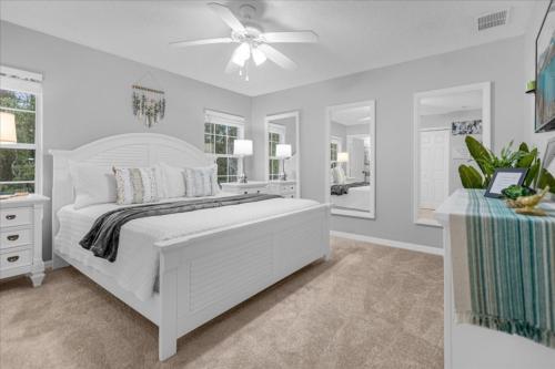 4 Bedrooms- 3 Bathrooms- Terra Verde 4746 Vb