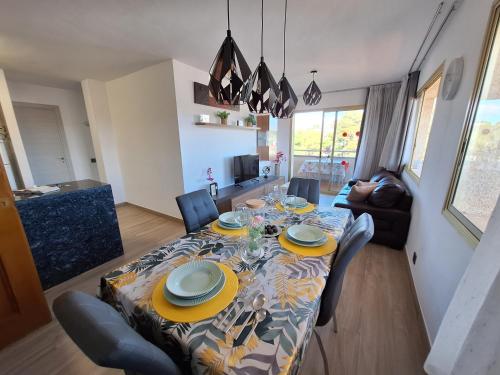 Apartamento con piscina