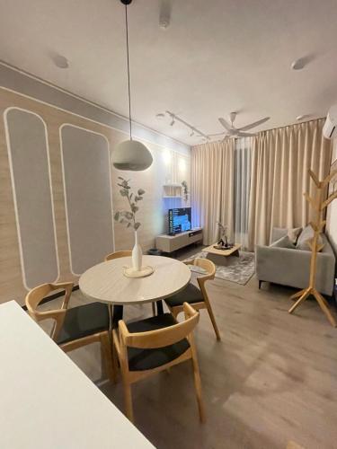 Non Smoking Theda Antara Putrajaya with Wifi and Netflix in Dengkil Non Smoking Theda Antara Putrajaya with Wifi and Netflix in Dengkil