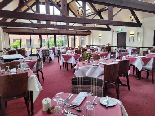 Restaurang, The Olde Barn Sure Hotel Collection by Best Western in Long Bennington Restaurang, The Olde Barn Sure Hotel Collection by Best Western in Long Bennington