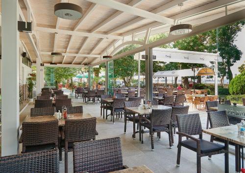 المطعم, Paradise Hotel & Relax Center in بوموريي المطعم, Paradise Hotel & Relax Center in بوموريي