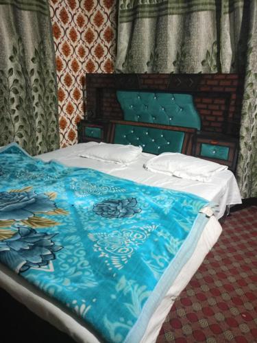 Queen Palace guest house in Srinagar Queen Palace guest house in Srinagar