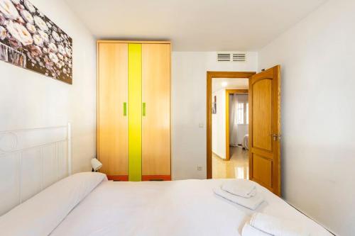 Amplio piso para disfrutar del centro de Málaga con parking gratuito