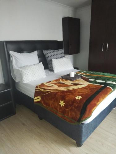 Ludinz Guest House, Self catering near Cape Town International Airport Ludinz Guest House, Self catering near Cape Town International Airport