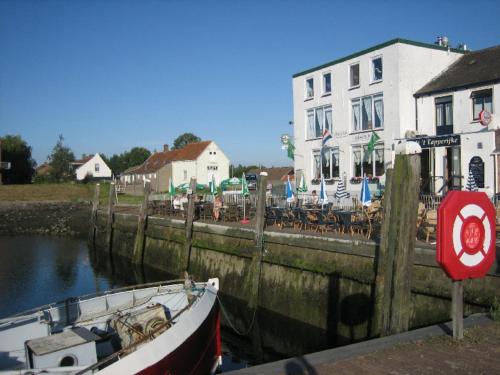 Ferienhaus am Meer mit Polderblick im Naturpark Zeeland in Tholen Ferienhaus am Meer mit Polderblick im Naturpark Zeeland in Tholen