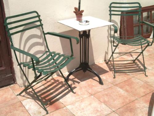 low budget in แคลามาทา low budget in แคลามาทา