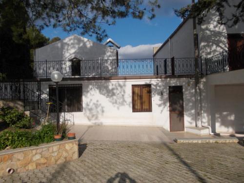 L'Albero Amico 
L'Albero Amico