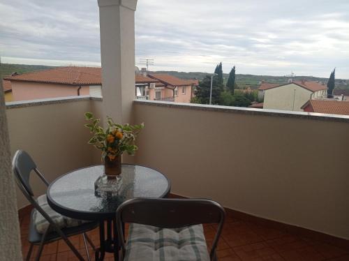 Erkély/terasz, Lara Apartments in Vilanija Erkély/terasz, Lara Apartments in Vilanija