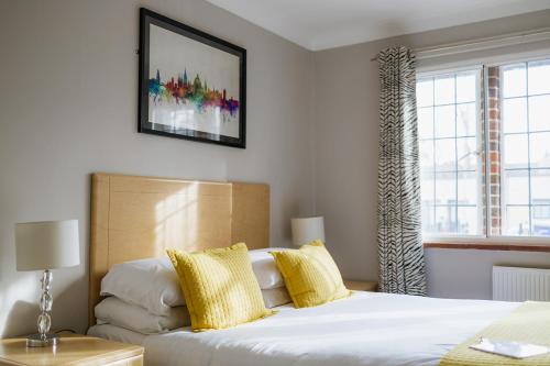 Red Mullions Guest House near Magdalen College Red Mullions Guest House near Magdalen College